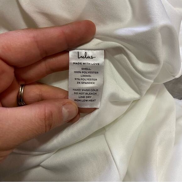 NWOT Lulus Tier to Please White Puff Sleeve Swiss Dot Midi Dress - Picture 3 of 9